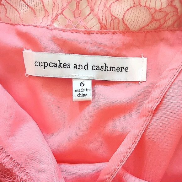 Cupcakes & Cashmere Strady Lace Dress - Picture 8 of 11